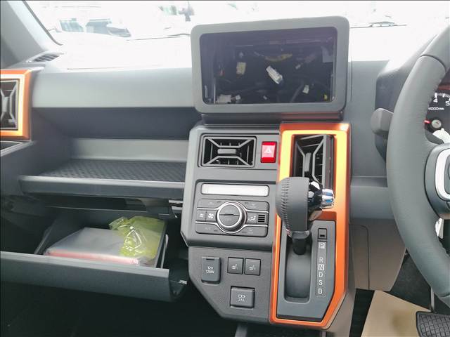 Daihatsu Taft 9