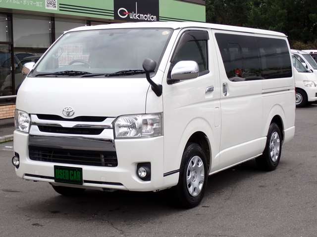 Toyota Hiace Van 10