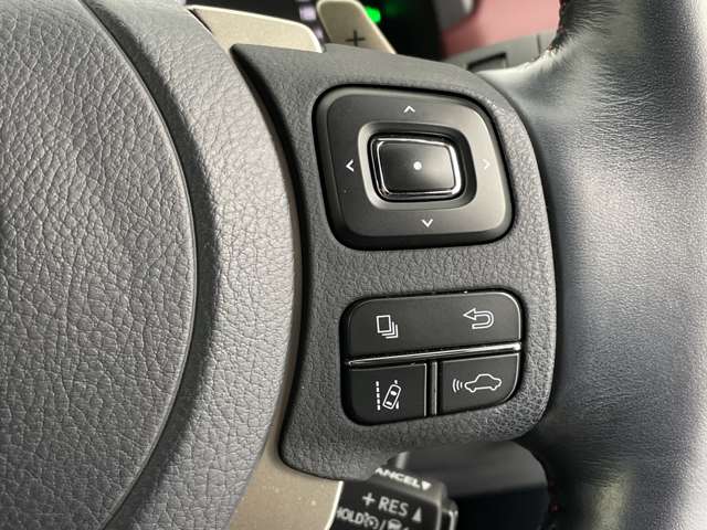 Lexus NX 8