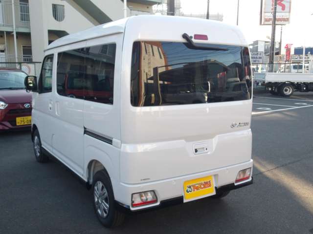Daihatsu Atrai 11