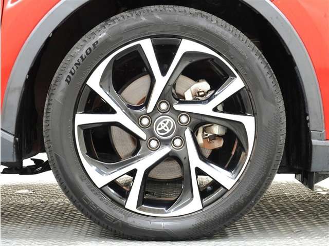 Toyota C-HR 6