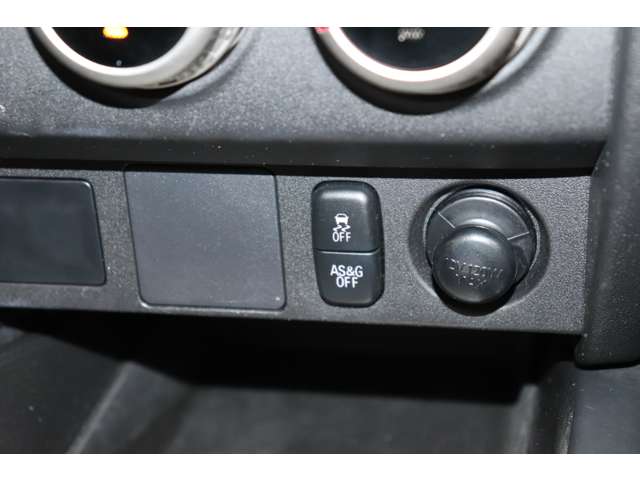 Mitsubishi RVR 12