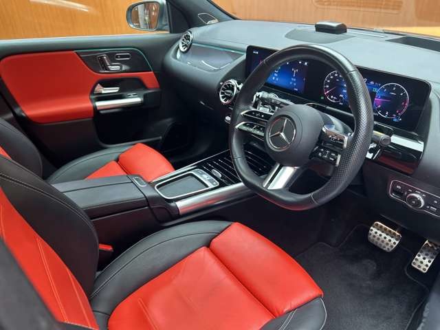 Mercedes-Benz GLA-Class 5