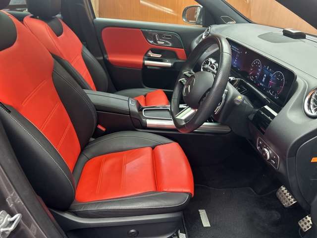 Mercedes-Benz GLA-Class 6