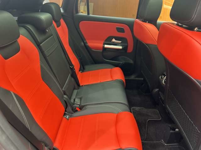 Mercedes-Benz GLA-Class 9