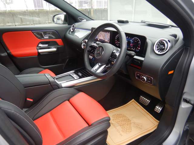 Mercedes-Benz GLA-Class 8