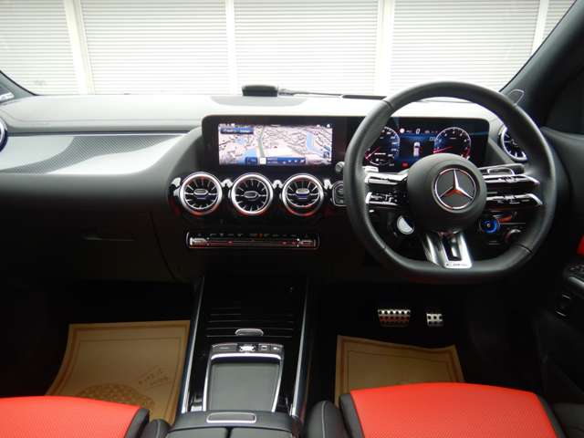 Mercedes-Benz GLA-Class 9