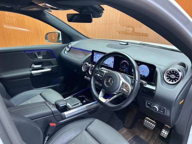 Mercedes-Benz GLA-Class 5
