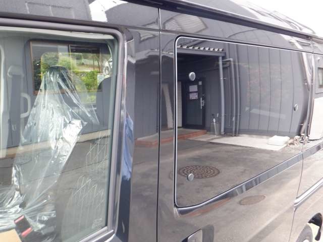 Daihatsu Atrai 11