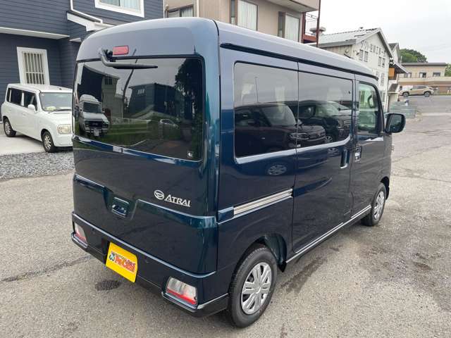 Daihatsu Atrai 7