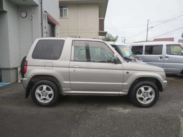 Mitsubishi Pajero Mini 3