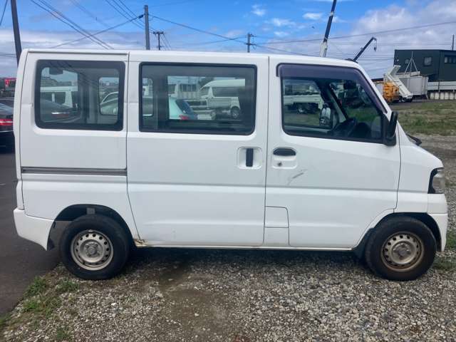 Mitsubishi Minicab Van 3