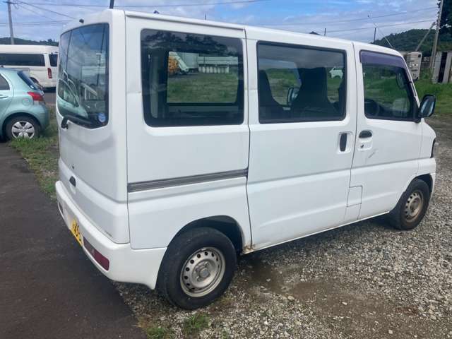 Mitsubishi Minicab Van 4