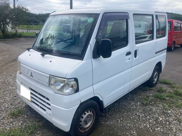 Mitsubishi Minicab Van 8