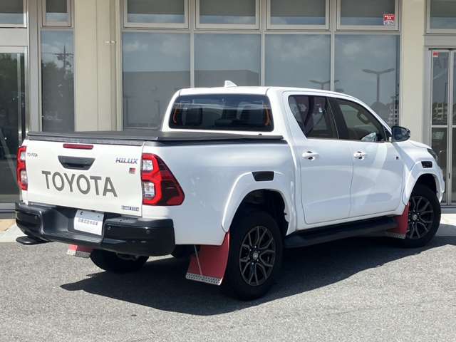 Toyota Hilux 4