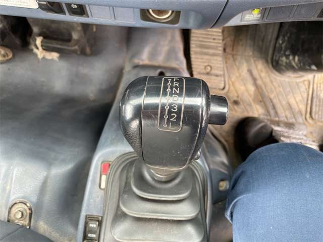 Hino Ranger 9