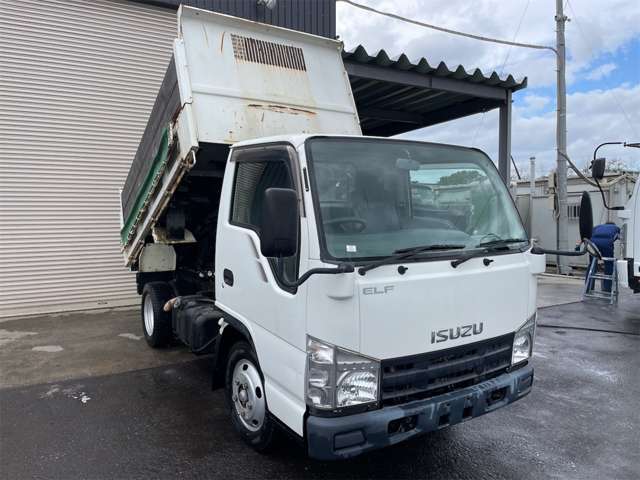 Isuzu Elf 2