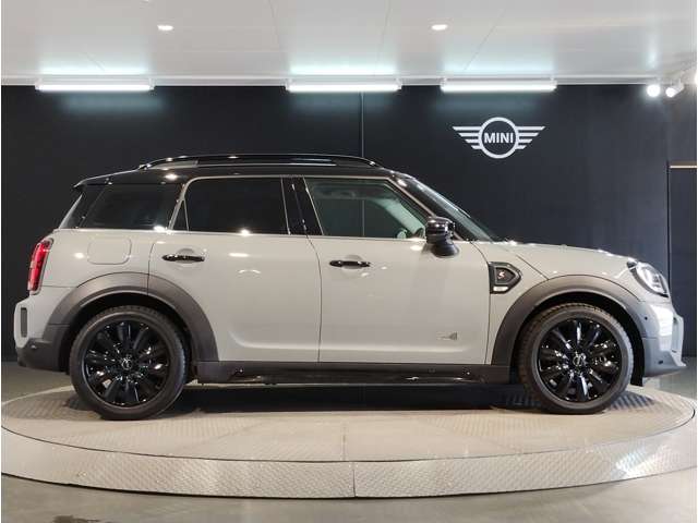 MINI Crossover 7