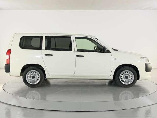 Toyota Probox Van 11