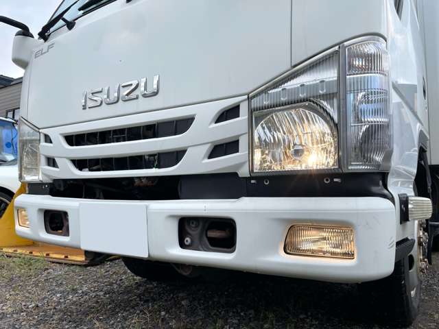 Isuzu Elf 7