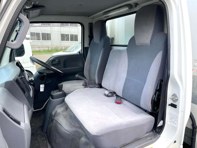 Isuzu Elf 9