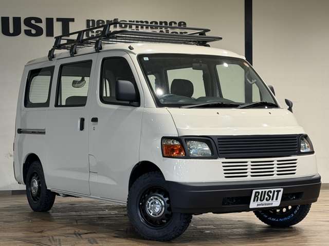 Toyota Light Ace Van 10