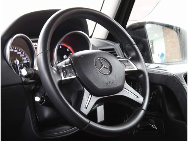 Mercedes-Benz G-Class 9
