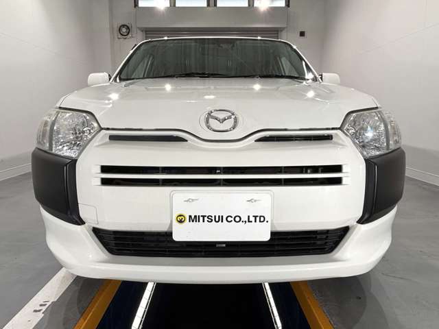 Mazda Familia Van 3