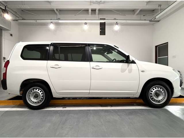 Mazda Familia Van 9