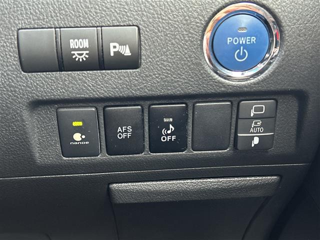Toyota Alphard Hybrid 11