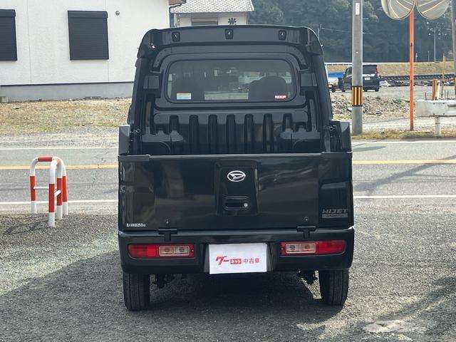 Daihatsu Hijet Deck Van 11