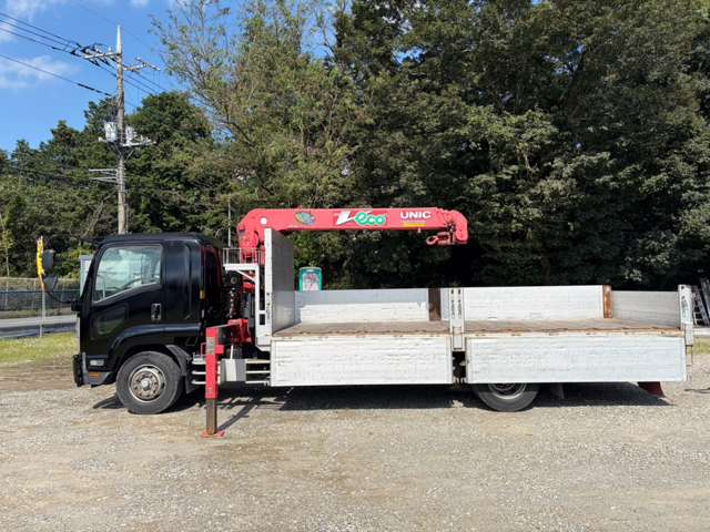 Isuzu Forward 11