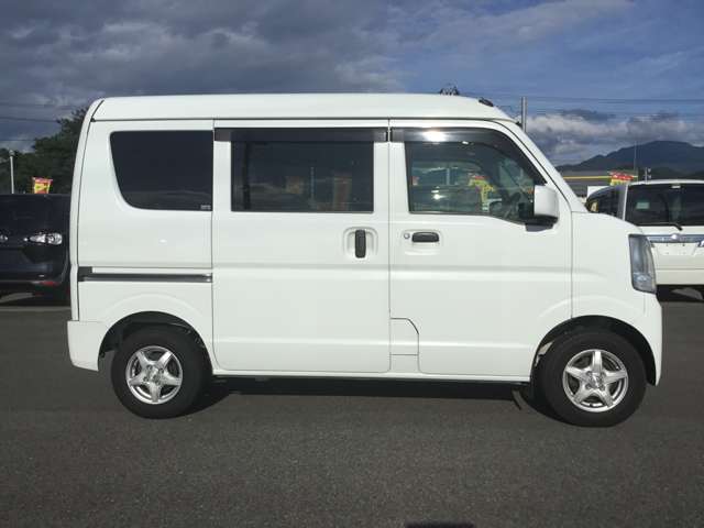 Nissan NV100 Clipper 3