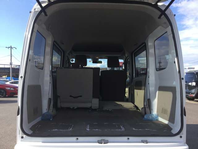 Nissan NV100 Clipper 10
