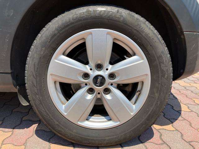MINI Crossover 11