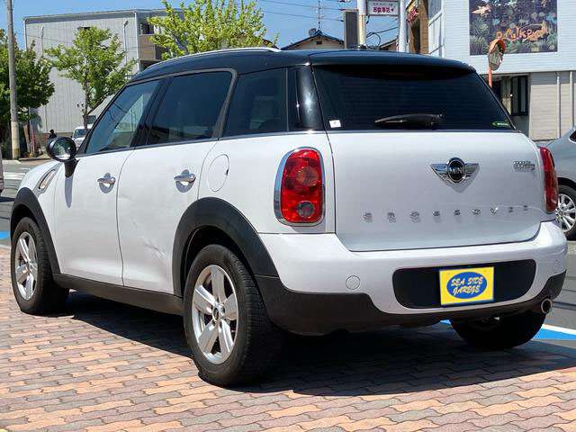 MINI Crossover 5
