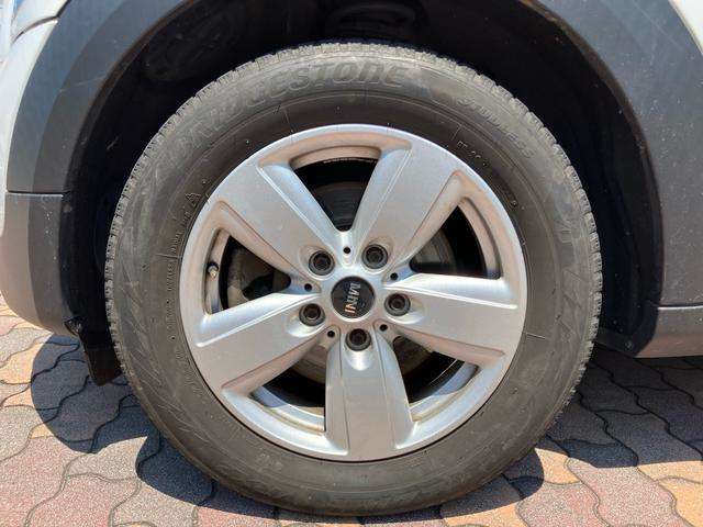 MINI Crossover 10