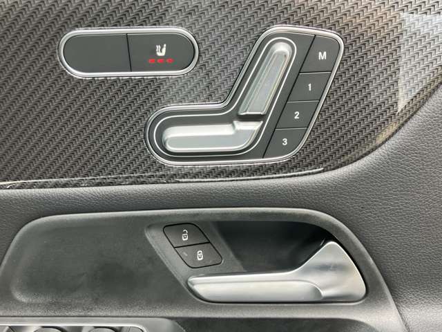 Mercedes-Benz GLB 11