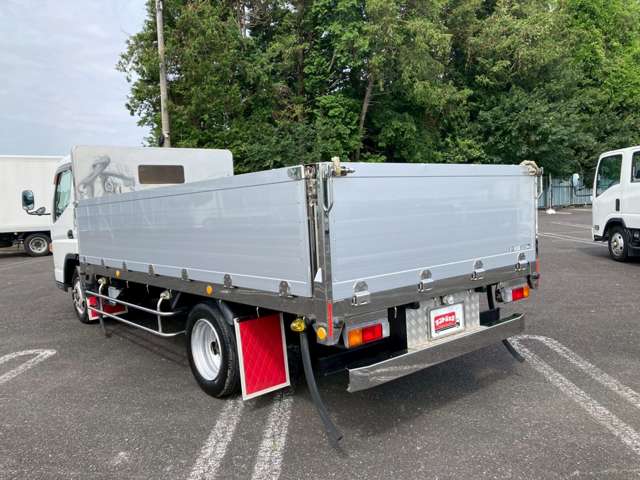 Mitsubishi Fuso Canter 7