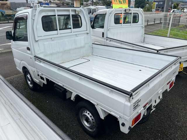 Nissan NT100 Clipper 3