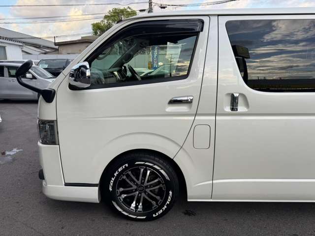 Toyota Regius Ace 9