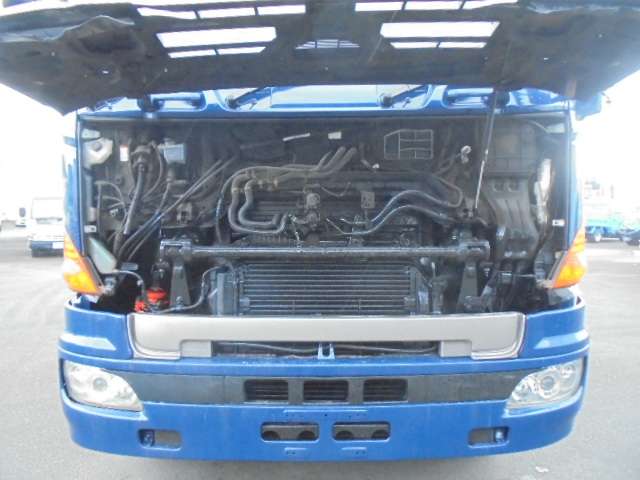 Hino Profia 8