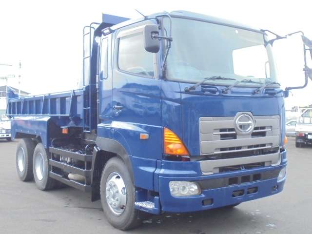 Hino Profia 9