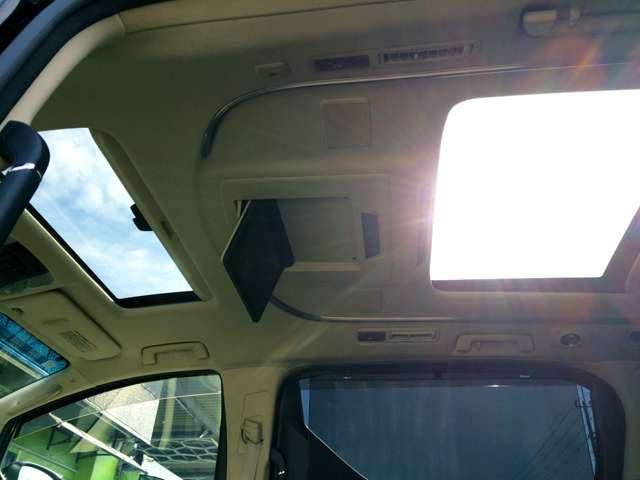 Toyota Alphard 3