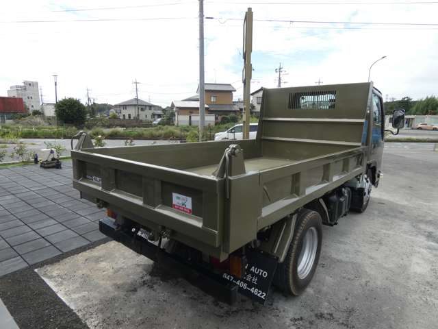 Isuzu Elf 6