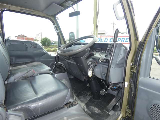 Isuzu Elf 11
