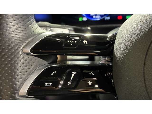 Mercedes-Benz EQB 12
