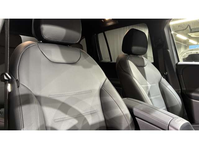 Mercedes-Benz EQB 7