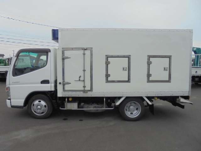Mitsubishi Fuso Canter 2