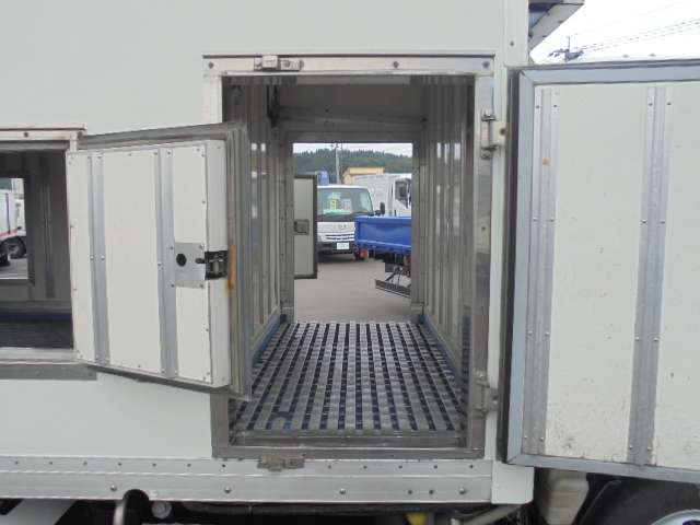 Mitsubishi Fuso Canter 6